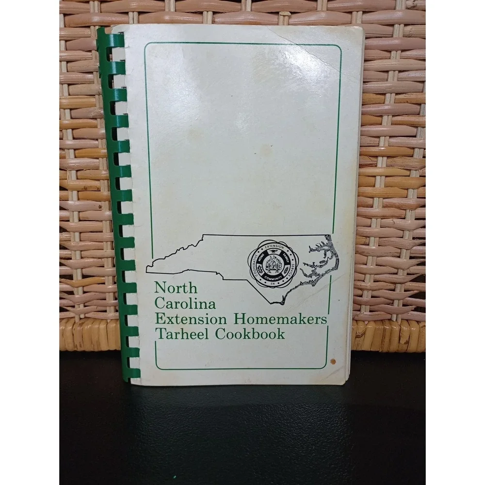 Vintage Cookbook: 1987 North Carolina Extension Homemakers Tarheel‎ Sonker